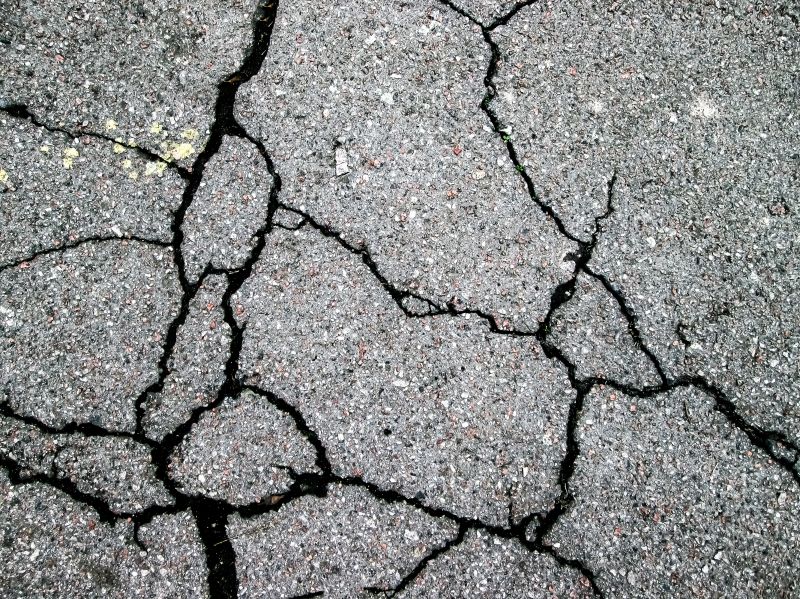 Hot Tar Driveway Sealing in San Antonio, TX